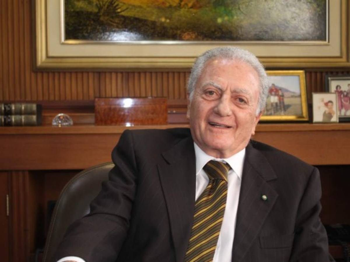 Guatemala: Cámara de Finanzas galardona a Enrique Neutze Aycinena