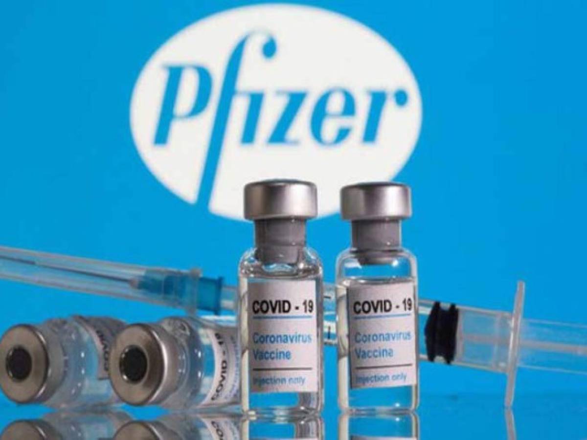 Pfizer quiere vender US$54.000 millones en vacunas y píldoras anticovid en 2022