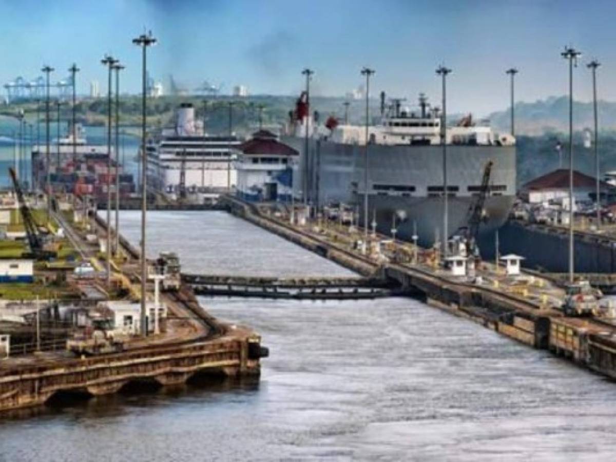 Canal de Panamá bate récord de carga con 340 millones de toneladas