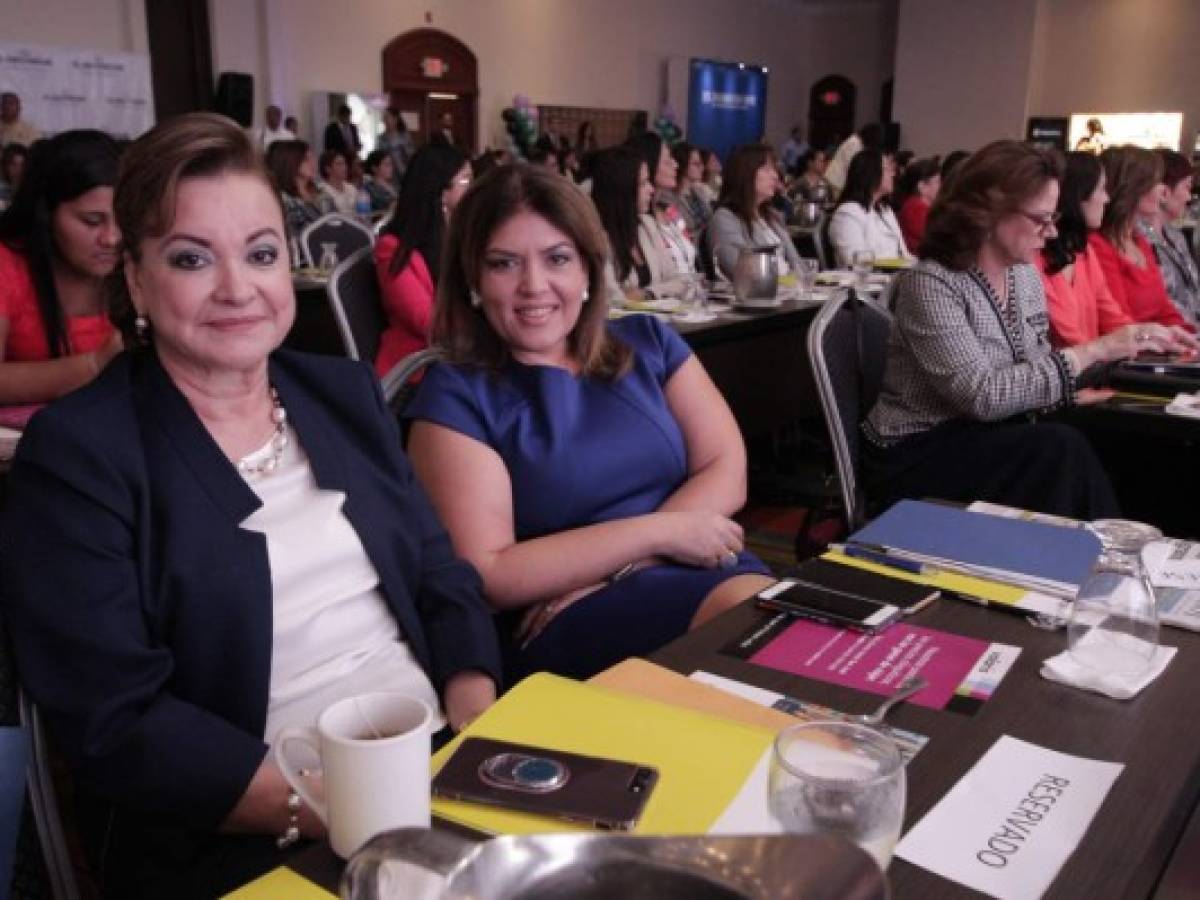 Centroamericanas Desafiantes Sin límites: Mujeres que soñaron con la luna…y volaron mucho más alto