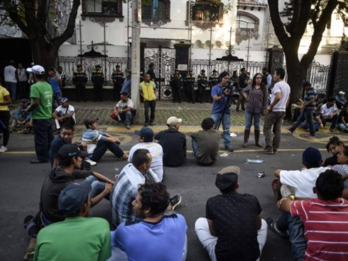 Centroamericanos migrantes piden a ONU buses para llegar a EEUU