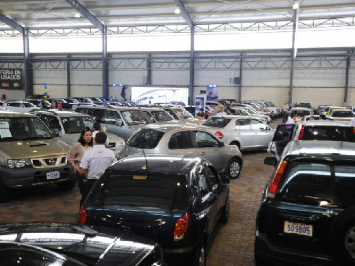 Importación de autos usados baja 30% en Costa Rica