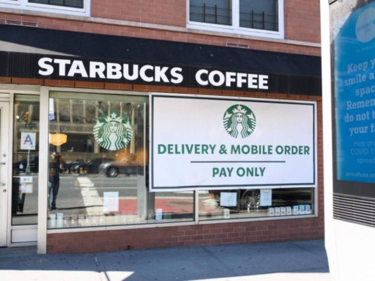 Covid-19 acelera el cambio de Starbucks hacia un negocio de comida para llevar