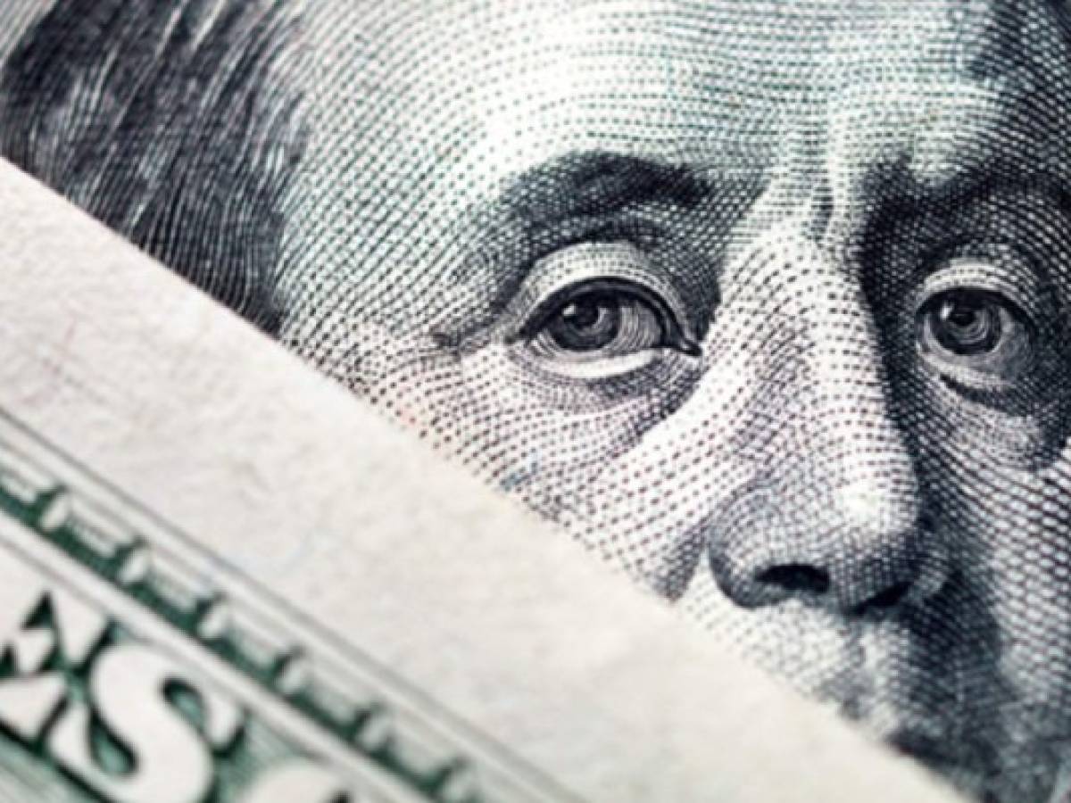 'Escasez' de dólares amenaza de nuevo la estabilidad financiera mundial