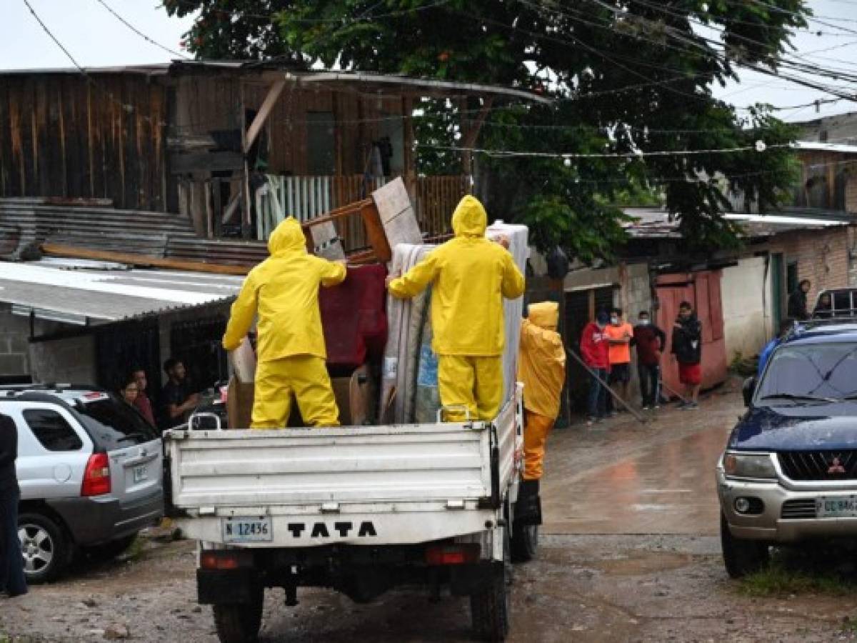 Huracán Iota amenaza a cientos de familias en Nicaragua y Honduras