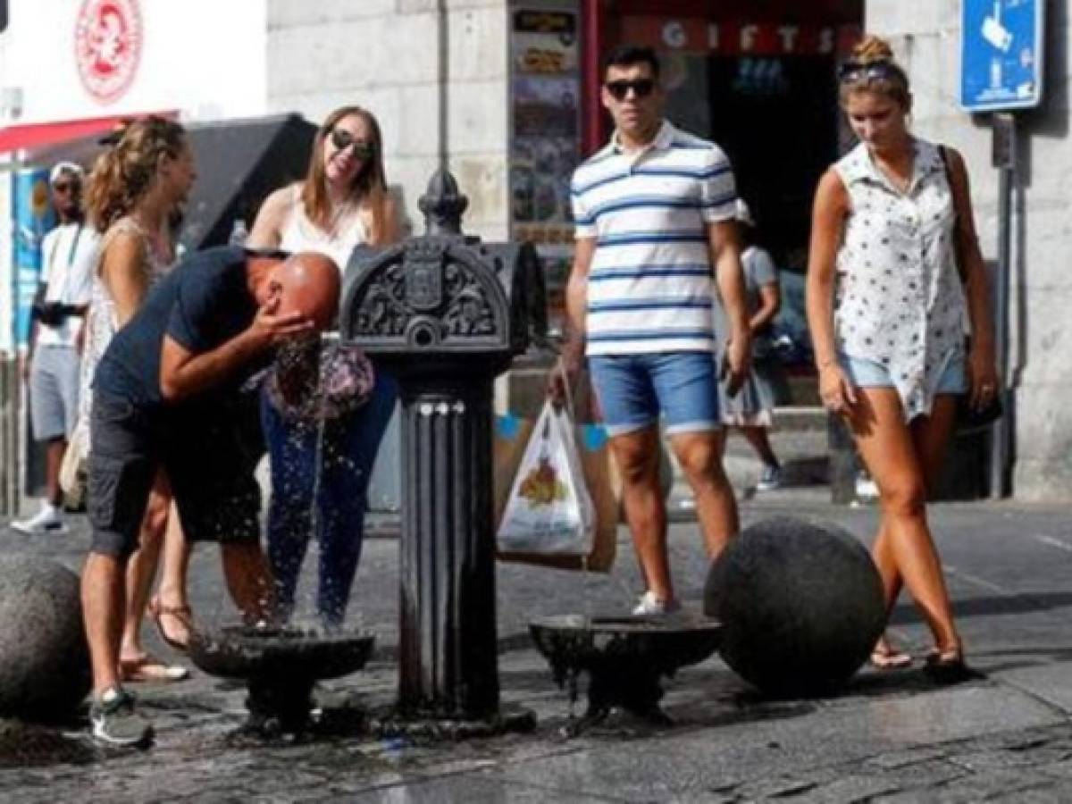 Altas temperaturas en Europa derriten el asfalto y provocan incendios