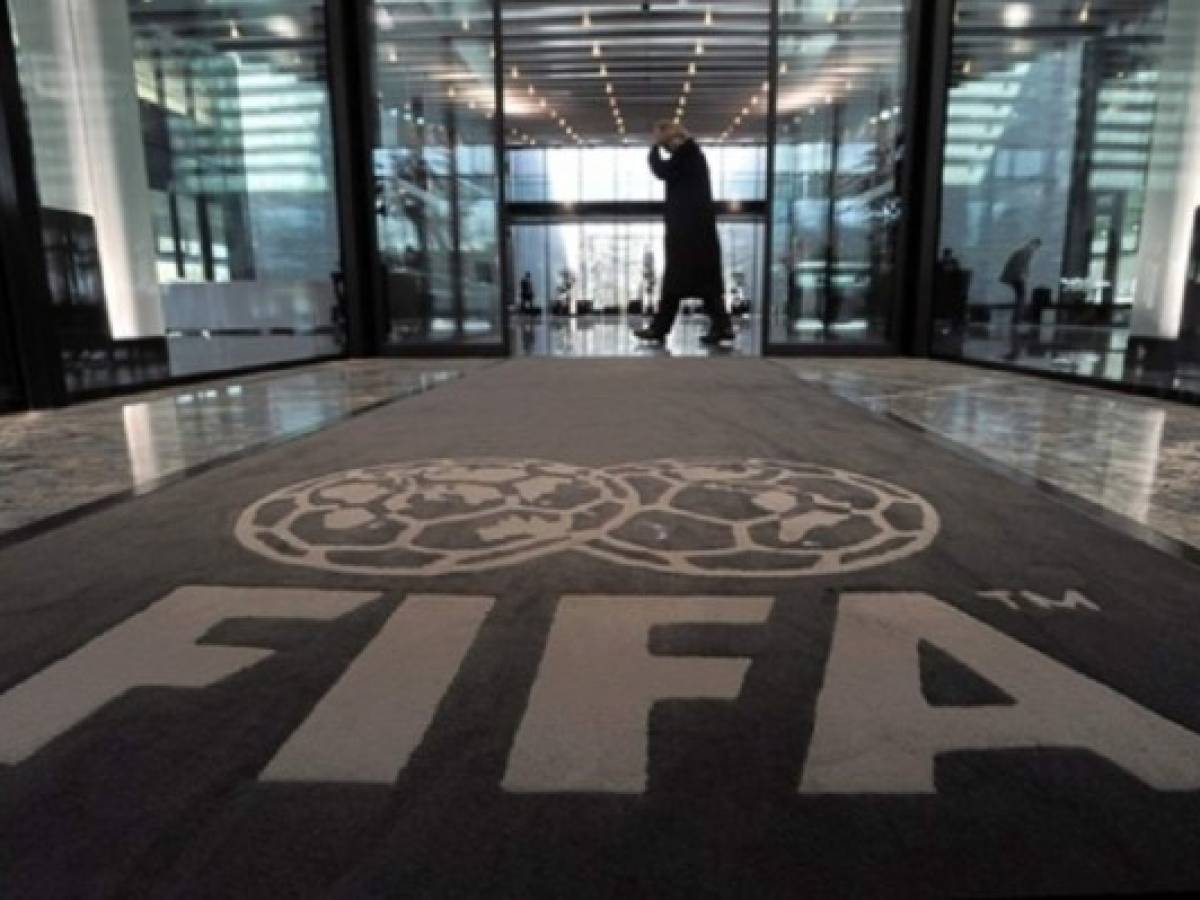 Corrupción en FIFA fue posible gracias a 'complicidad' de grandes bancos