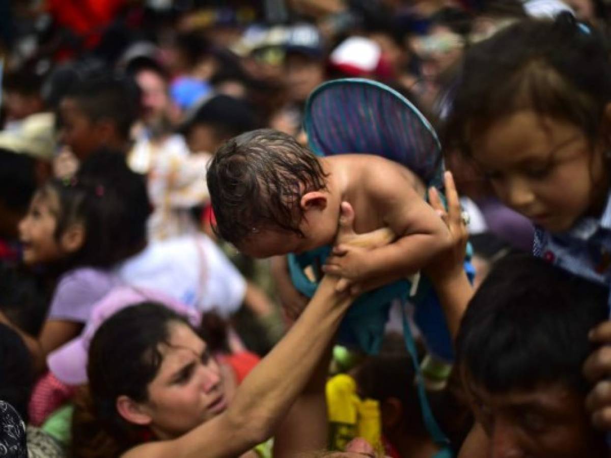 México mantiene en vilo avance de caravana de migrantes hondureños