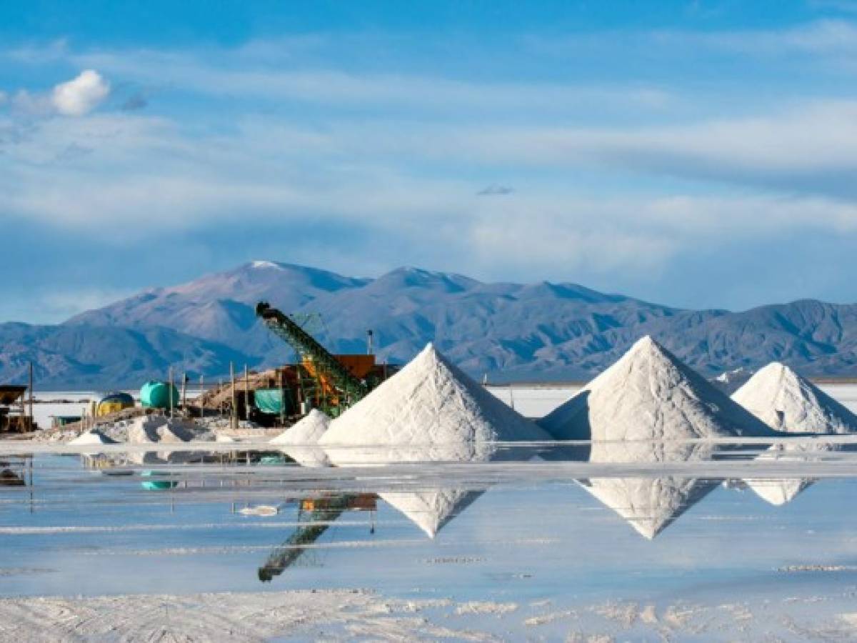 Chile abrirá licitaciones para exploración y producción de 400.000 toneladas de litio