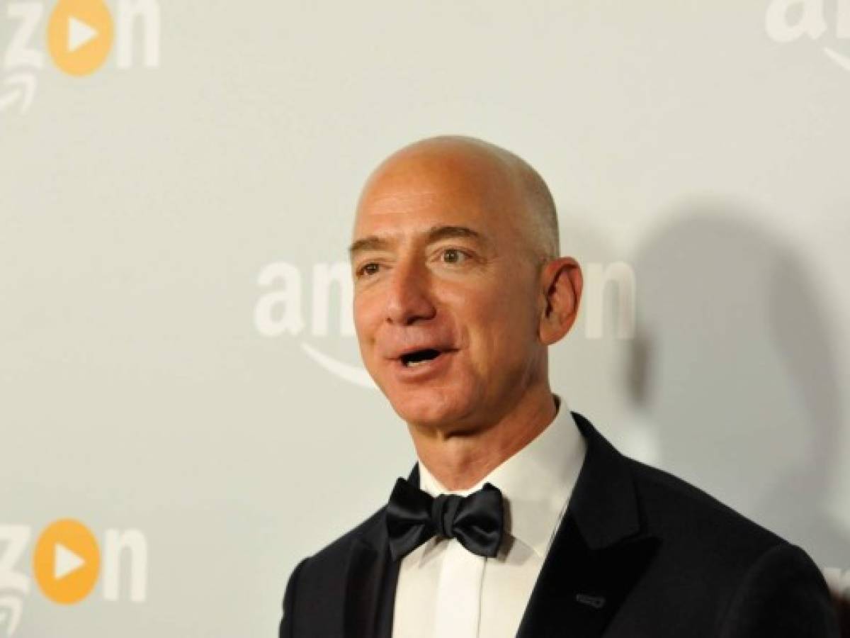 Amazon: Jeff Bezos se convierte en el hombre más rico de la historia moderna