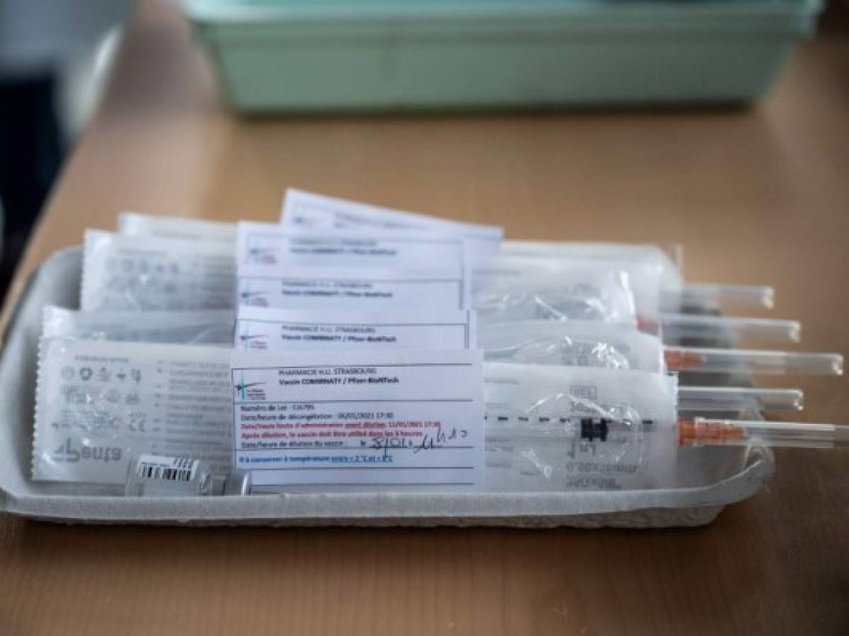 Vacuna BioNTech/Pfizer ‘neutraliza’ mutación del coronavirus