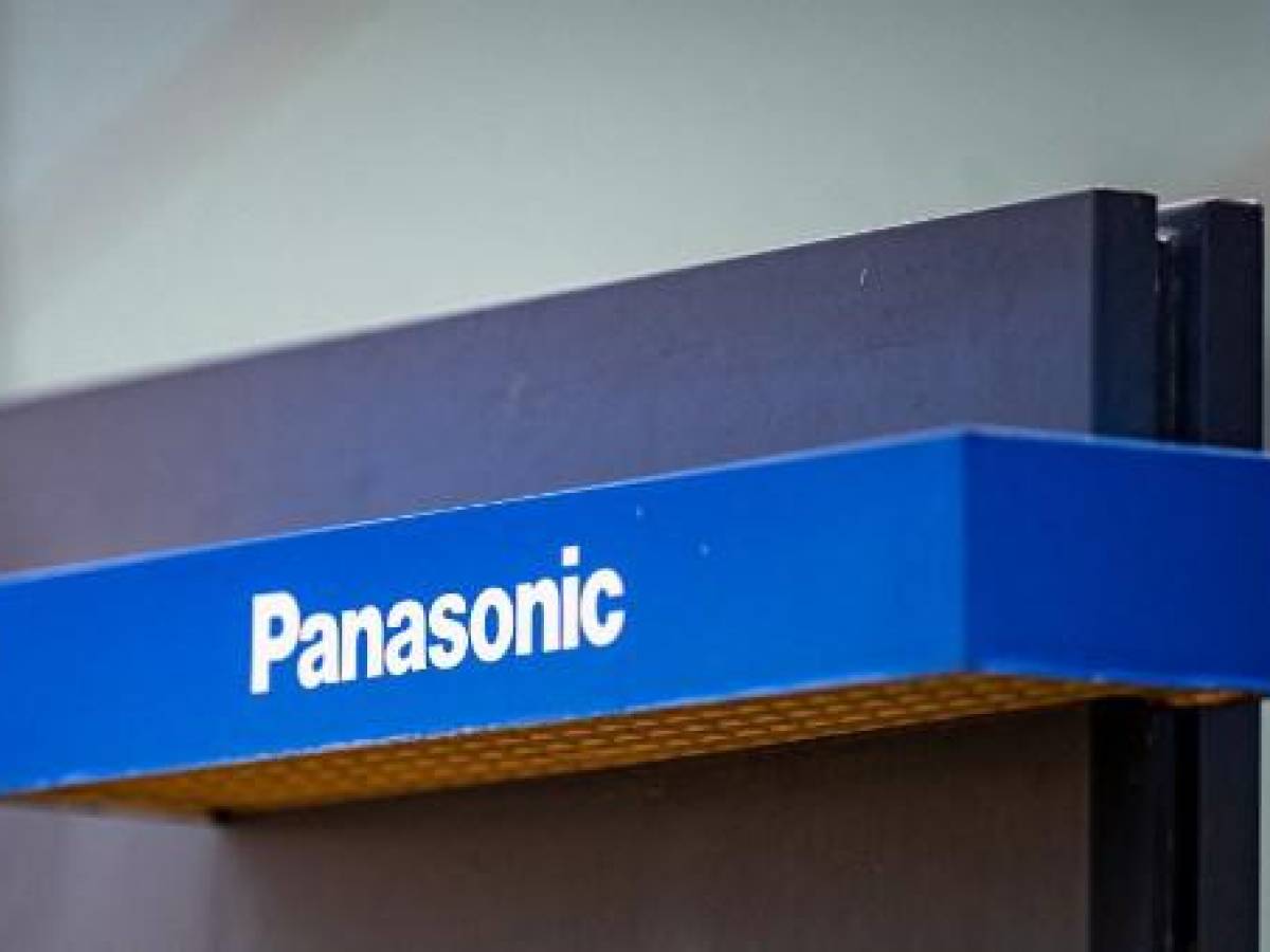Panasonic refuerza su apuesta por las baterías para autos eléctricos