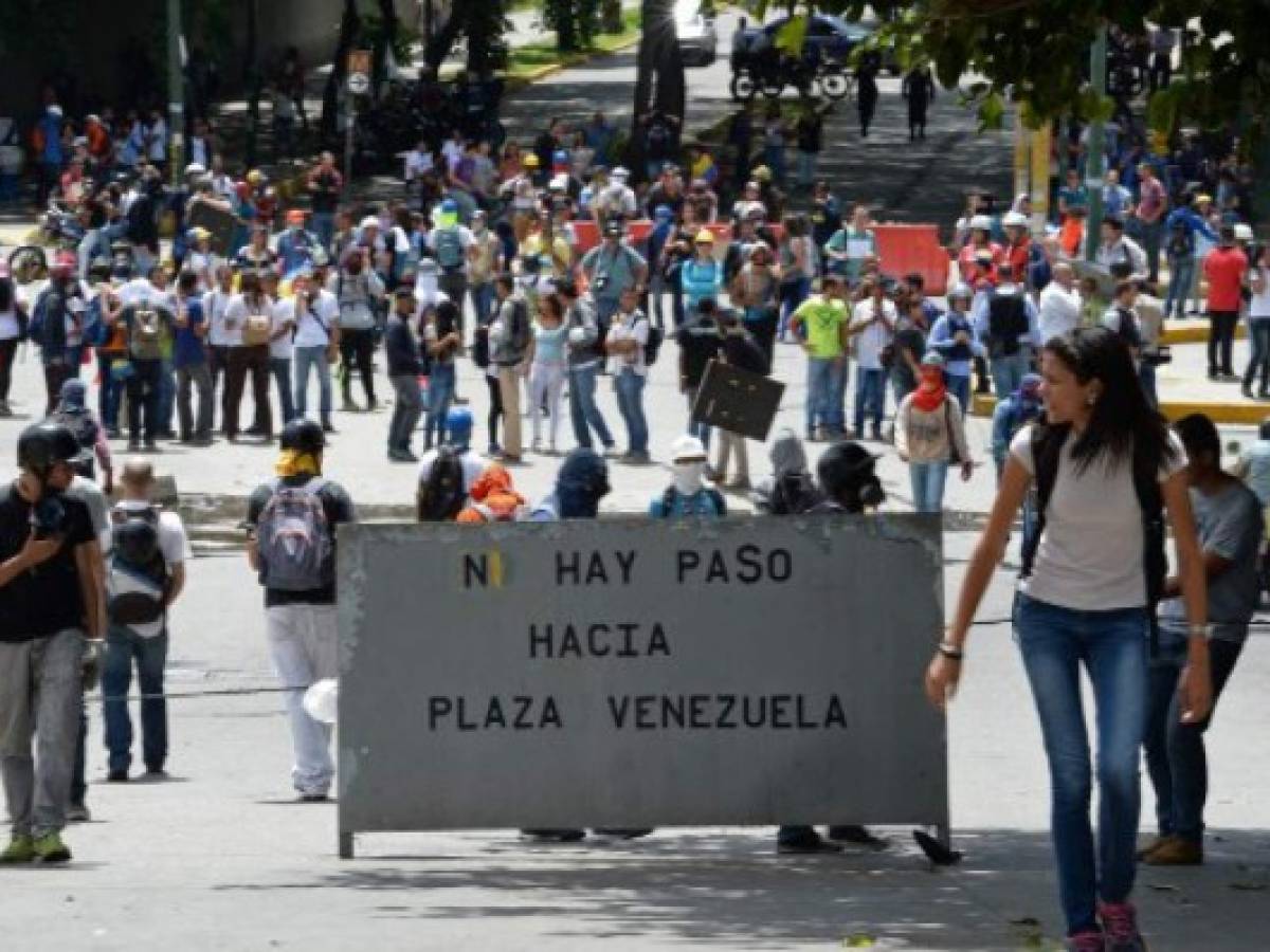 Venezuela: Cuatro heridos de bala en nuevo 'plantón' contra Maduro