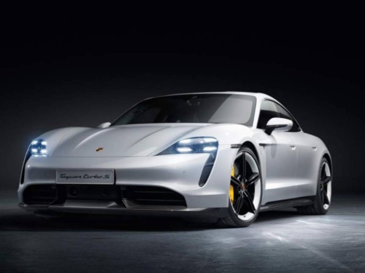 Taycan, el auto eléctrico de Porsche, sale al mercado en US$185.000