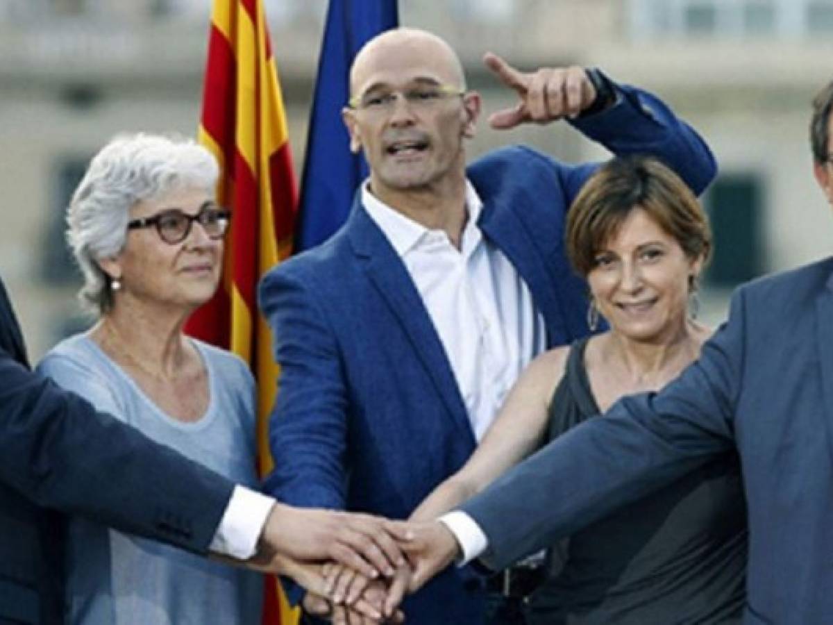 España: sondeo da victoria a independentistas  