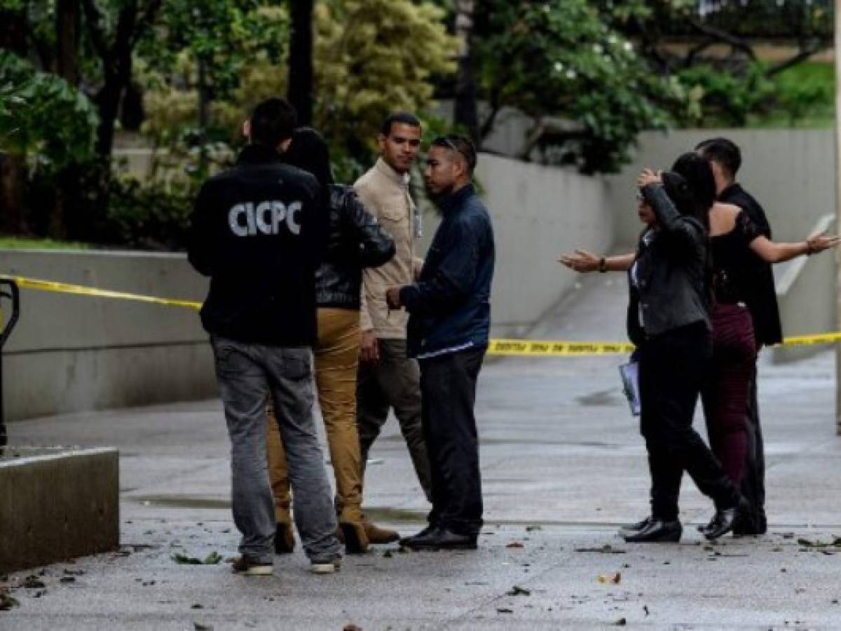 ¿Montaje? Escepticismo rodea el ataque de helicóptero en Venezuela