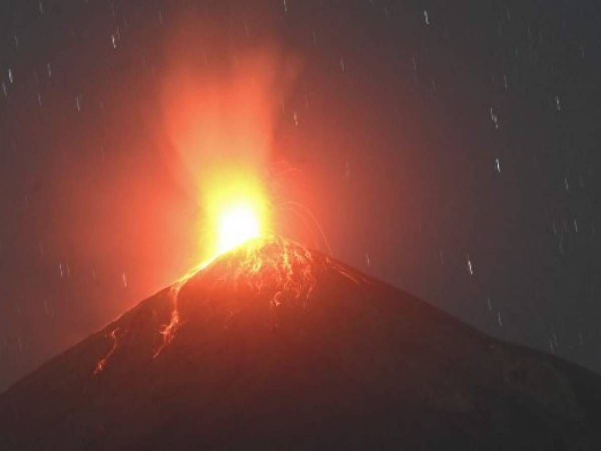 Guatemala: Comunidades se preparan tras erupción del volcán de Fuego