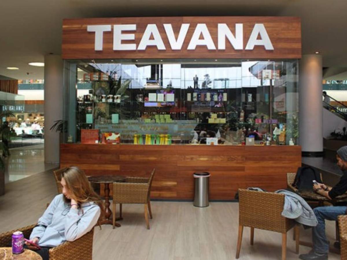 Starbucks cerrará las tiendas de Teavana