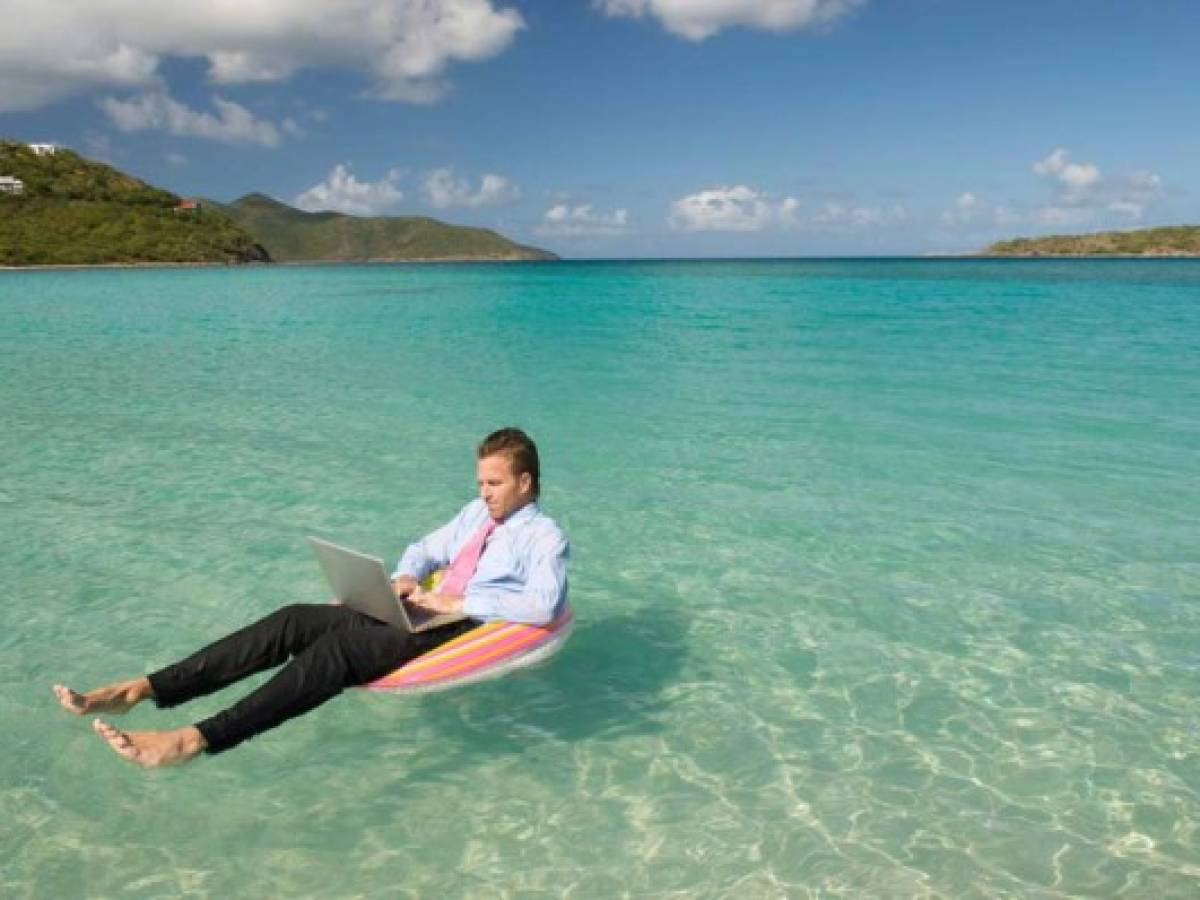 Ocho consejos para avanzar con tu trabajo mientras viajas