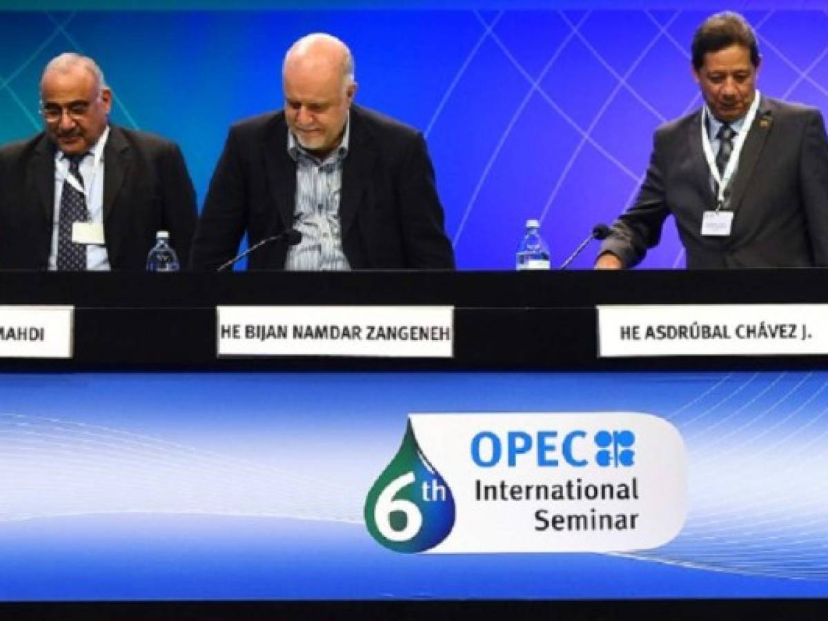 OPEP mantiene techo de producción, Venezuela lo aplaude