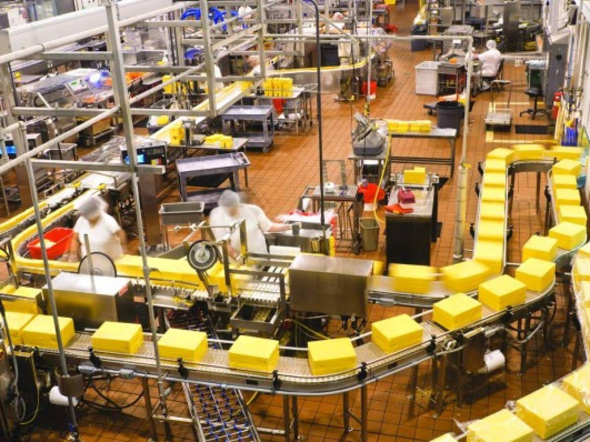 Sector industrial de Panamá recupera 10,000 empleos perdidos por COVID-19