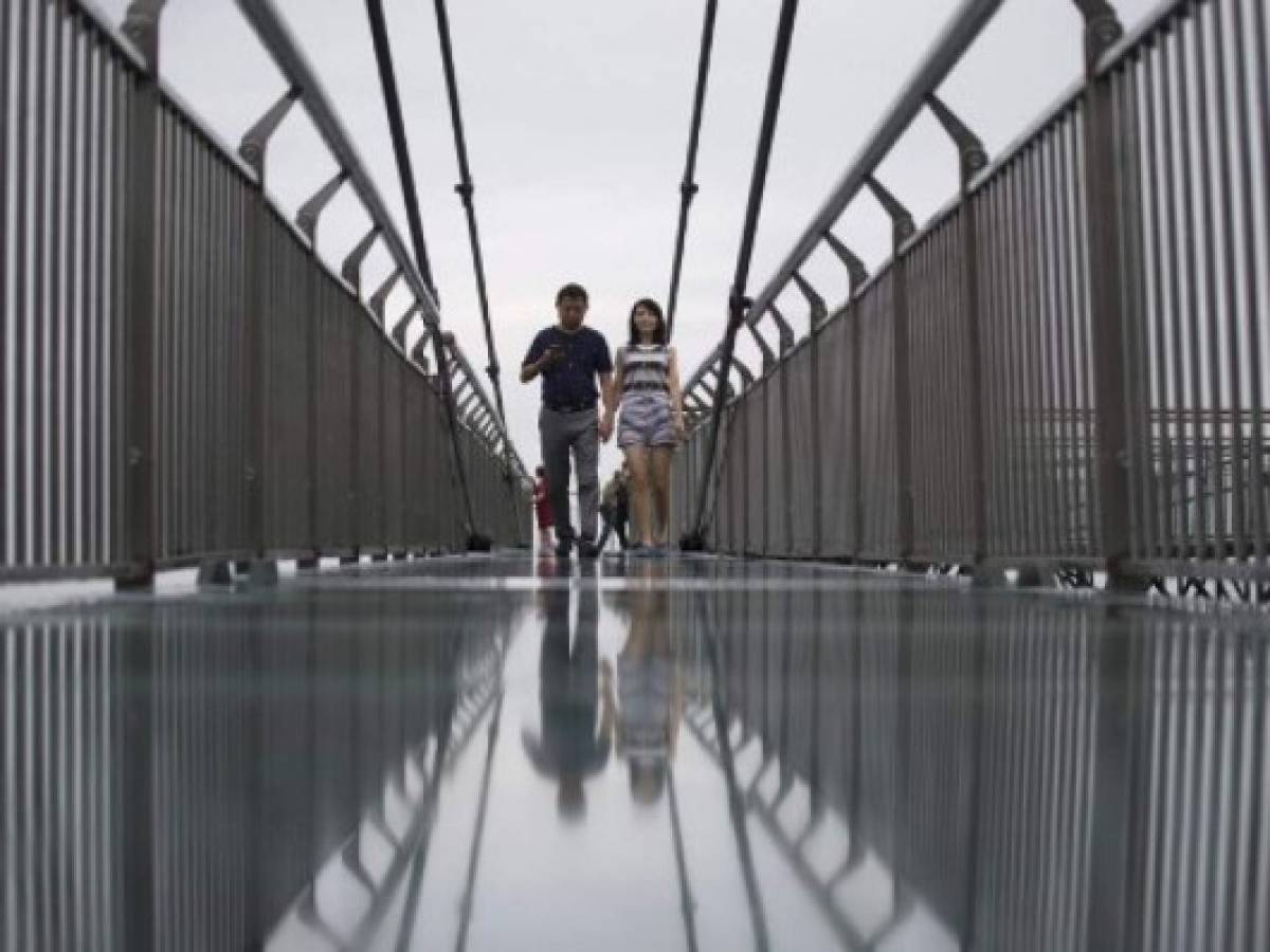 En fotos: El puente de cristal de China