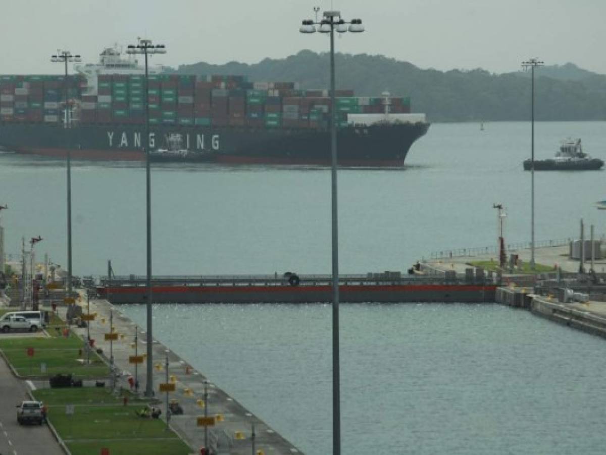 Panamá: Reducen los tránsitos por el Canal, pero crecen ingresos