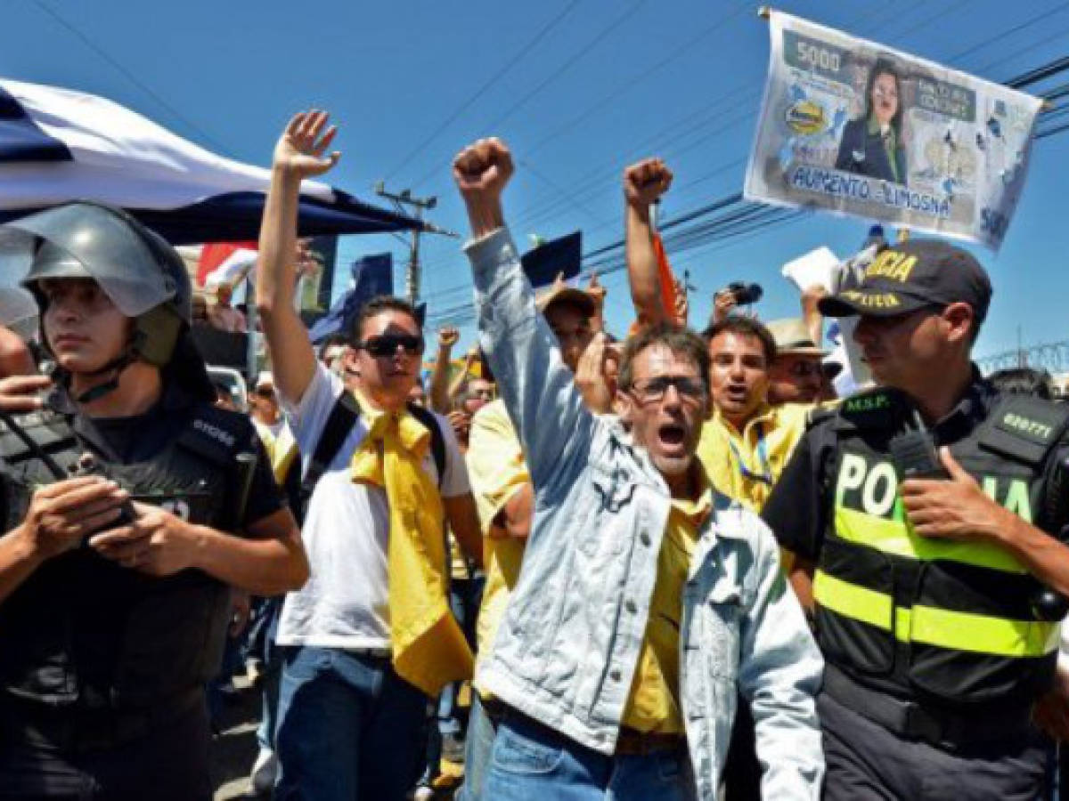 Costa Rica: Presidenta pide 'tregua' a actores sociales para gobernar