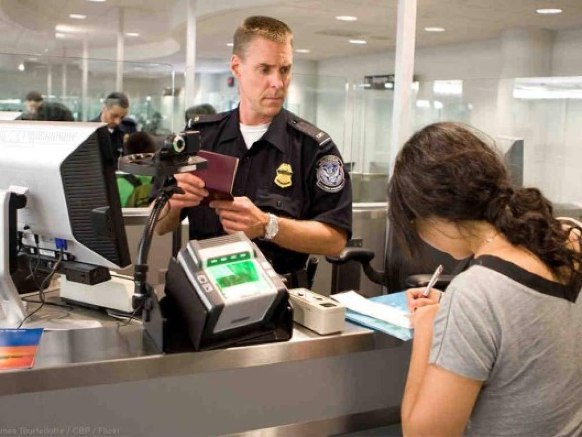 ¿Qué necesito para ingresar a Estados Unidos por aire?