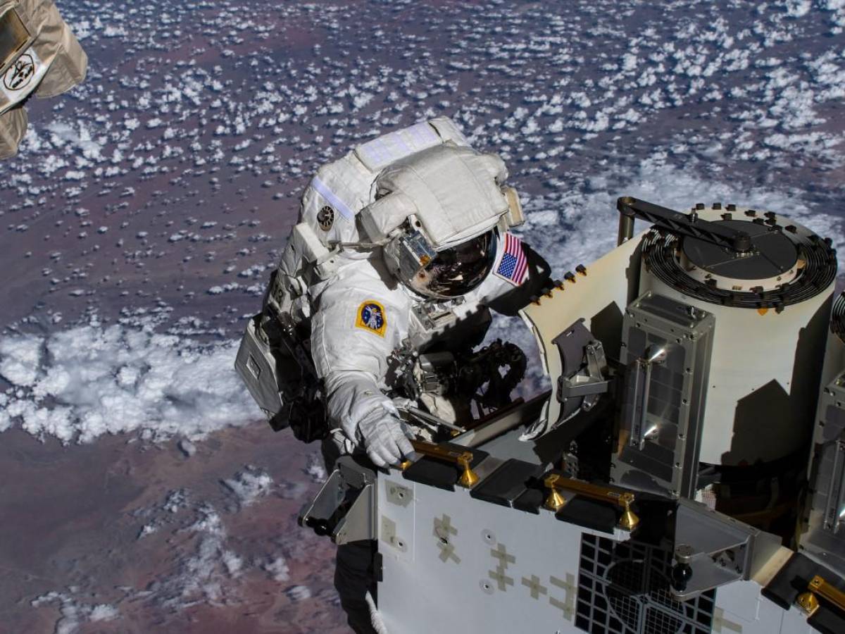 ¿Qué pasa en la Estación Espacial Internacional y sus astronautas?