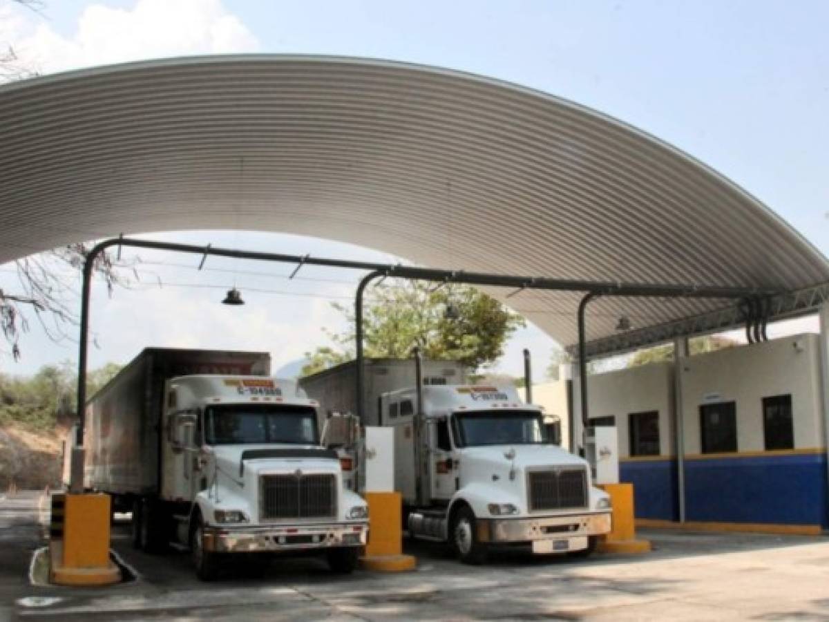 Crisis en aduanas bloquea US$415 millones de comercio regional