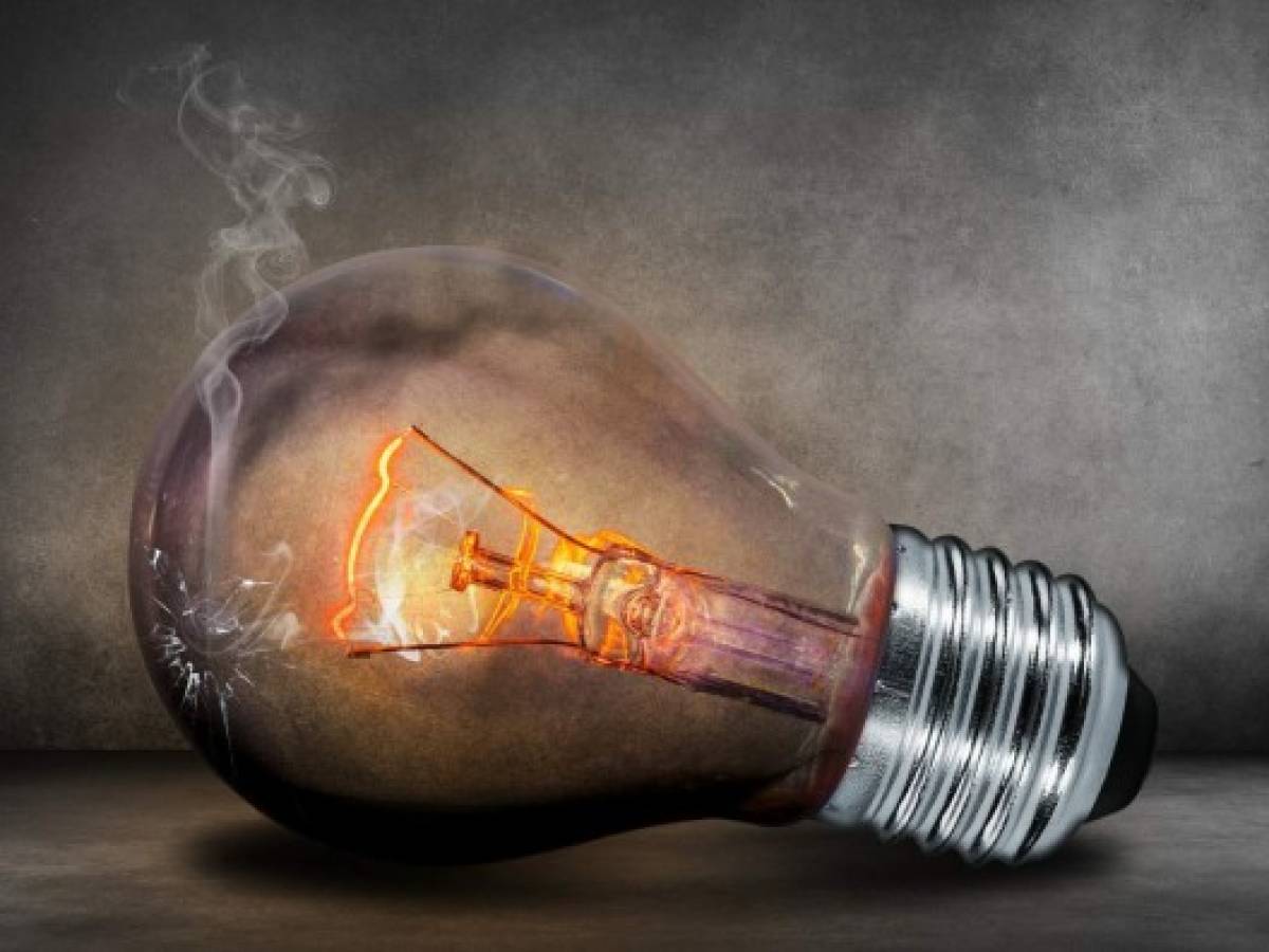 El Salvador focalizará el subsidio a la electricidad y espera ahorros de hasta US$35 millones