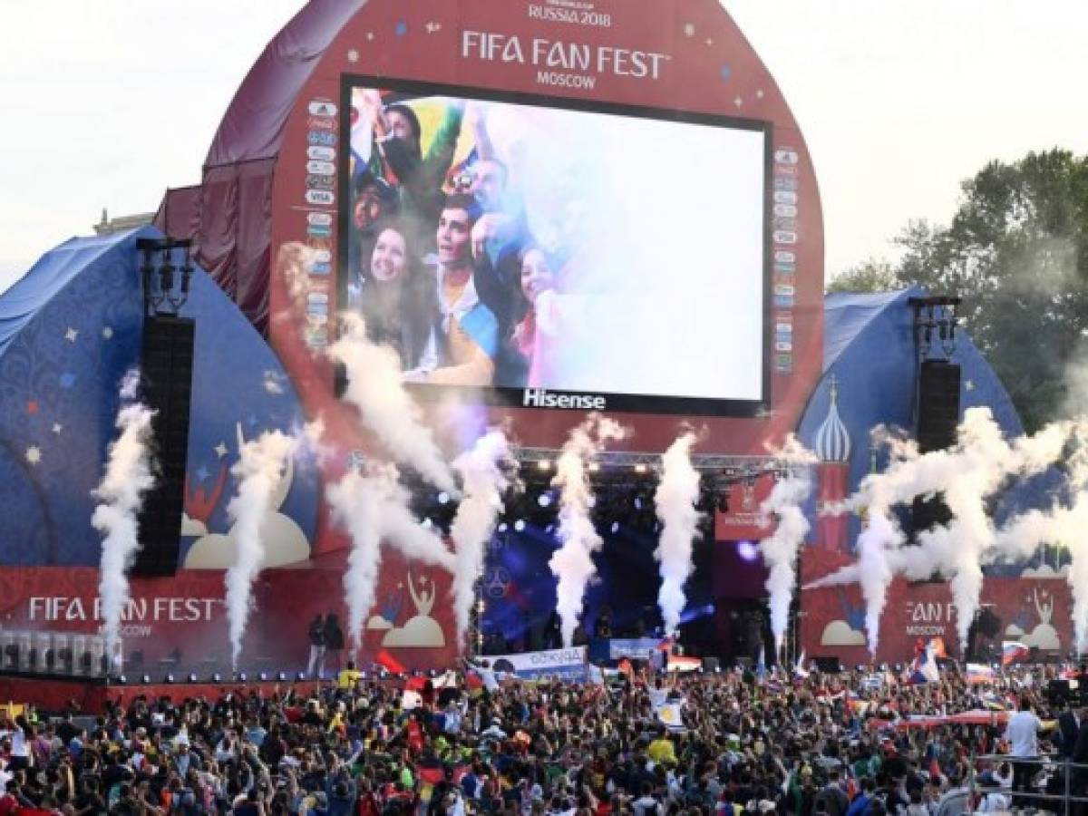 Costa Rica: 300 aficionados en vilo por vuelo directo a Rusia