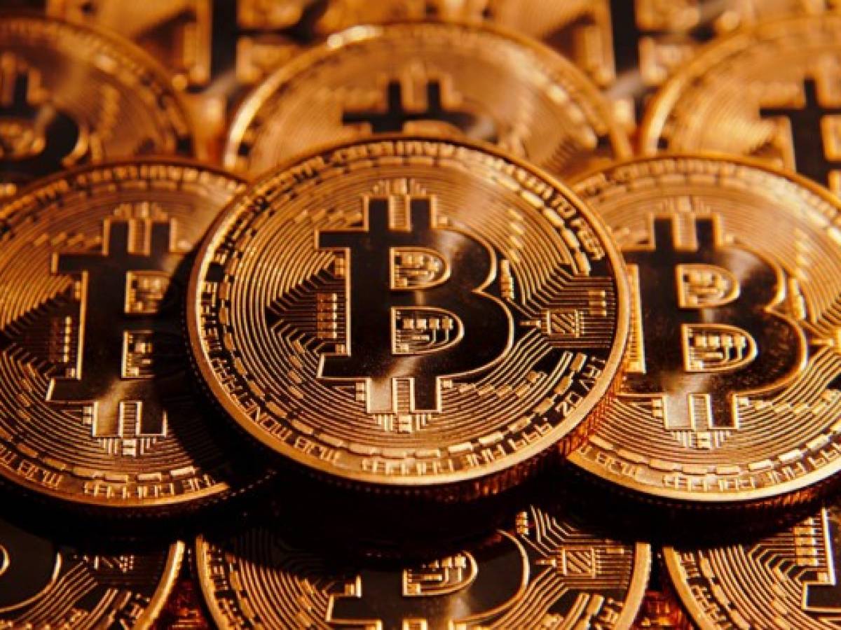 El bitcoin desafía al oro y vive un momento crucial en su futuro