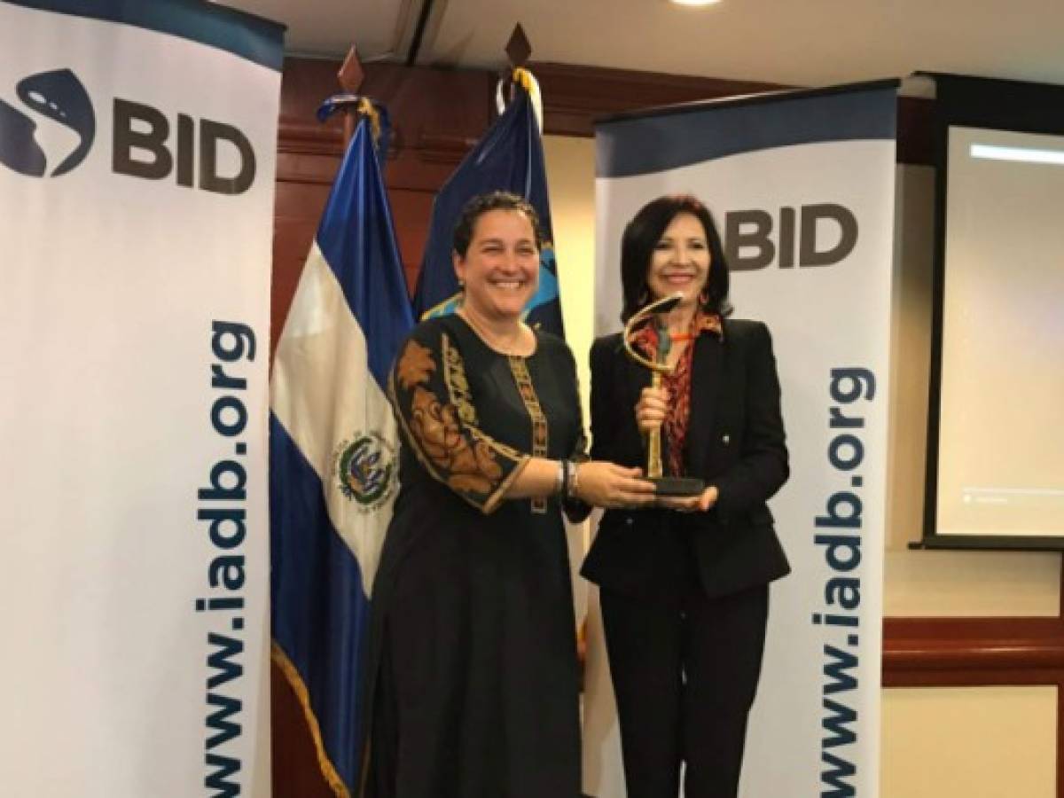 El Salvador: El BID premia al programa Escuelas Comunitarias de Glasswing