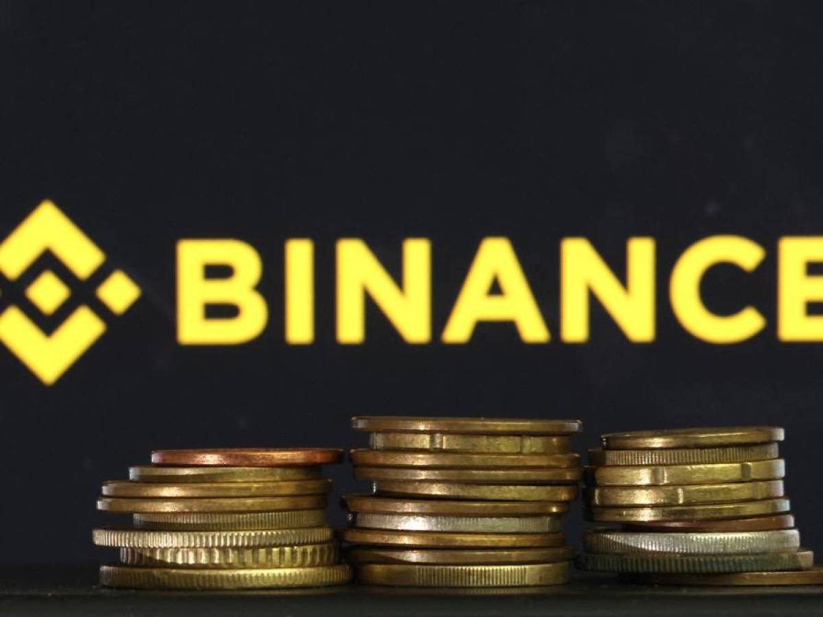 Binance suspende depósitos en dólares tras demanda en EEUU