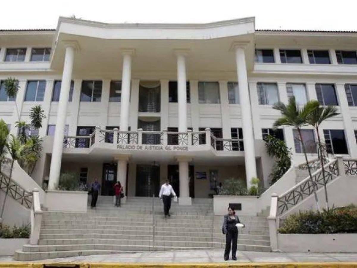Gobierno de Panamá pide a CSJ reconsiderar la jubilación especial y alza salarial