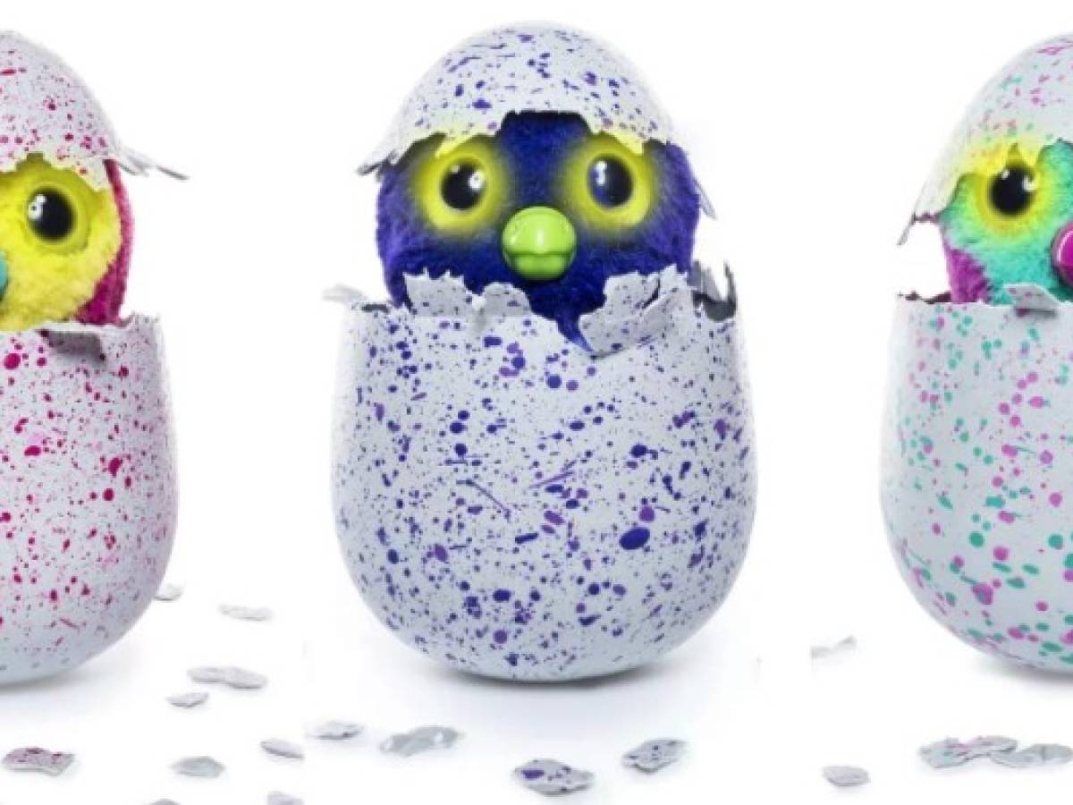 Los Hatchimals colocan a su fabricante a la par de Mattel