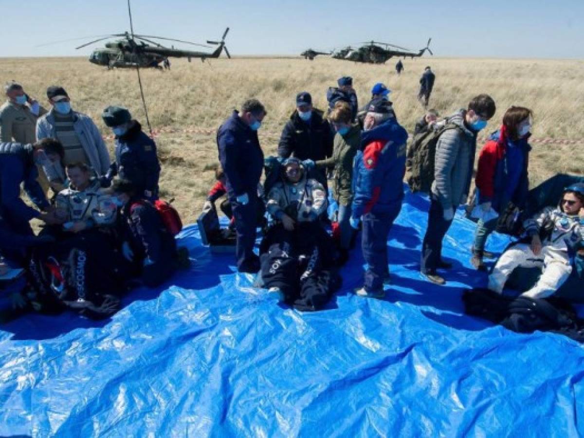 Astronautas de la Estación Espacial regresan a la Tierra en plena pandemia