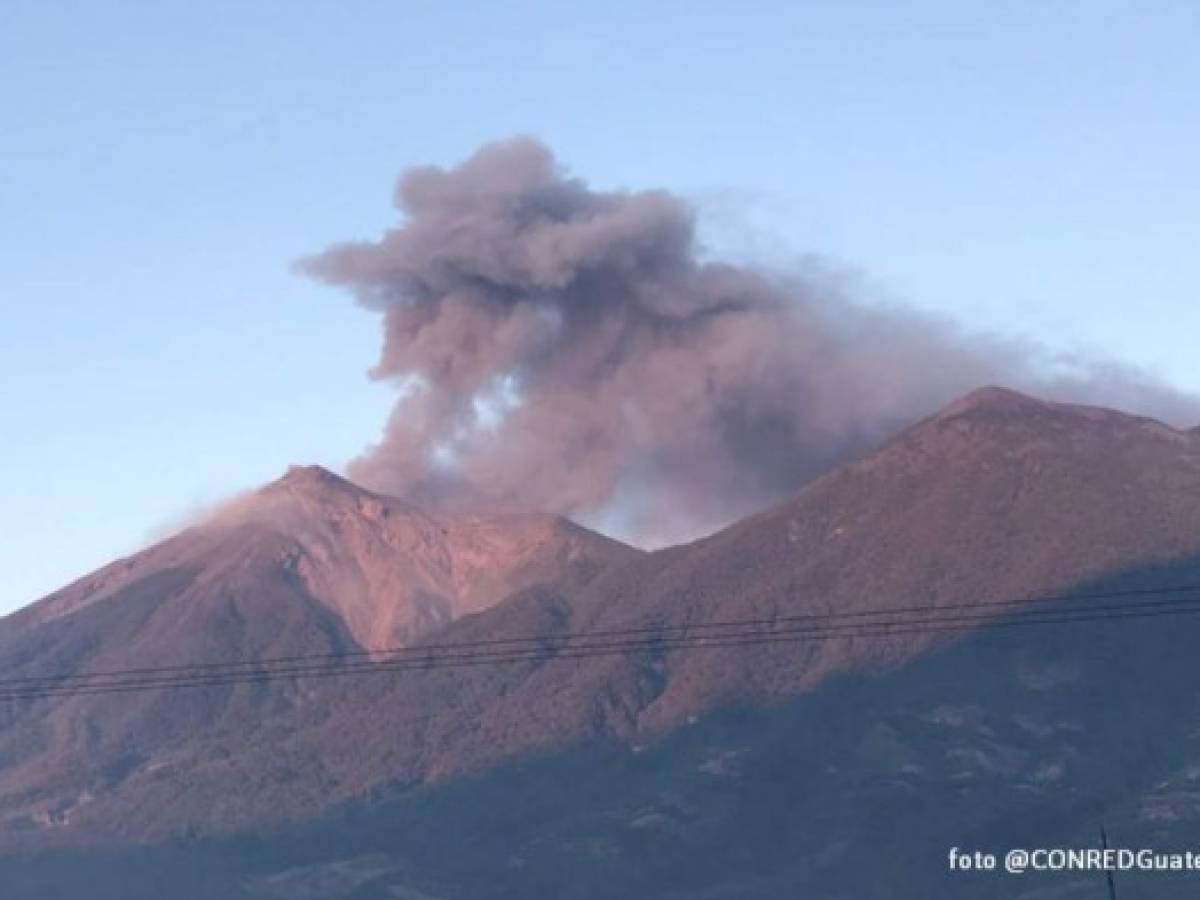 Guatemala: Autoridades monitorean actividad de tres volcanes
