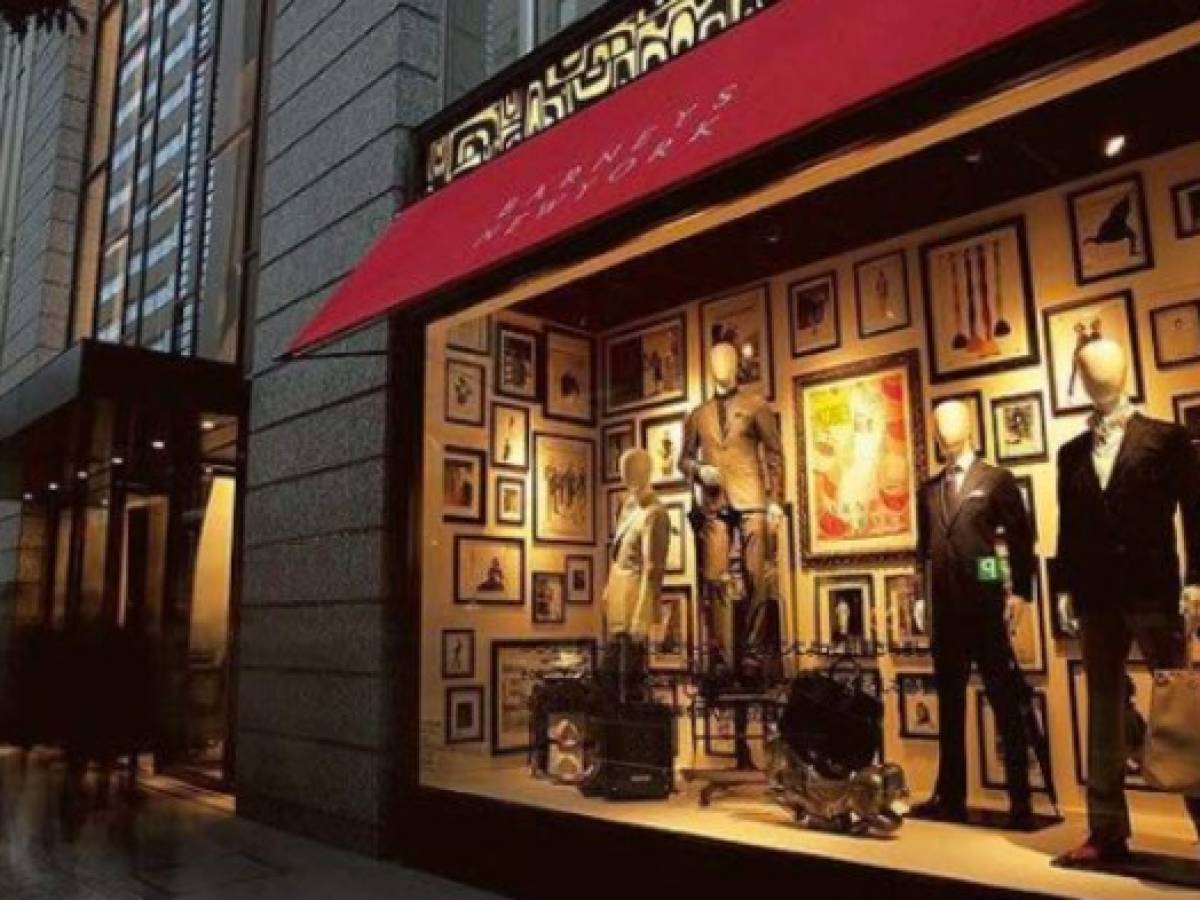 Barneys New York podría declararse en quiebra