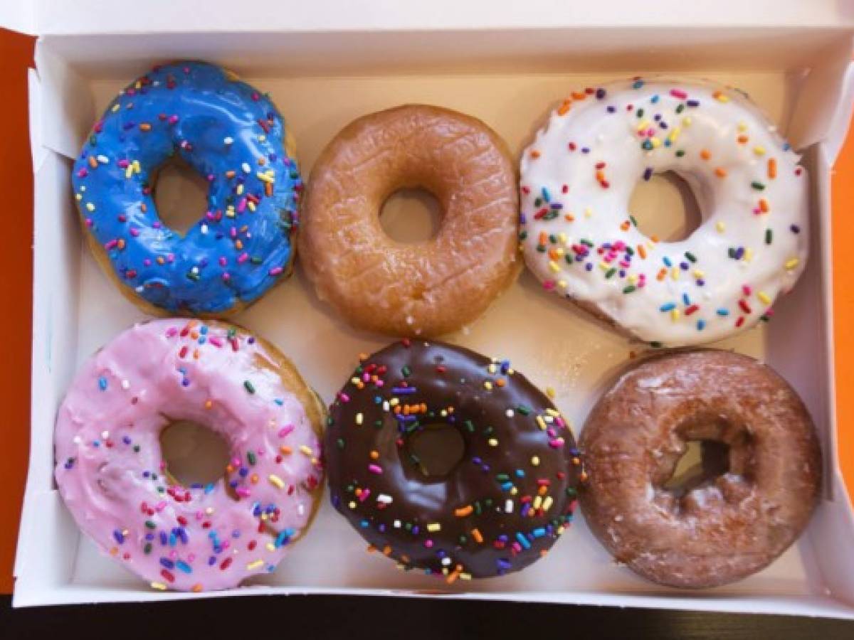 Rebranding: Por qué Dunkin’ le quitó una palabra a su marca en todos sus restaurantes