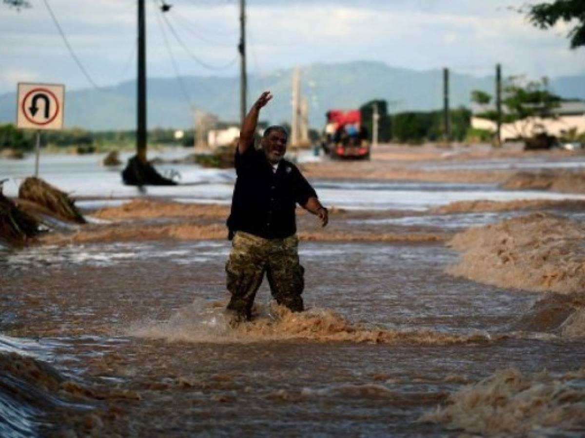 Honduras lanza operación 'No están solos' para ayudar a damnificados por Eta