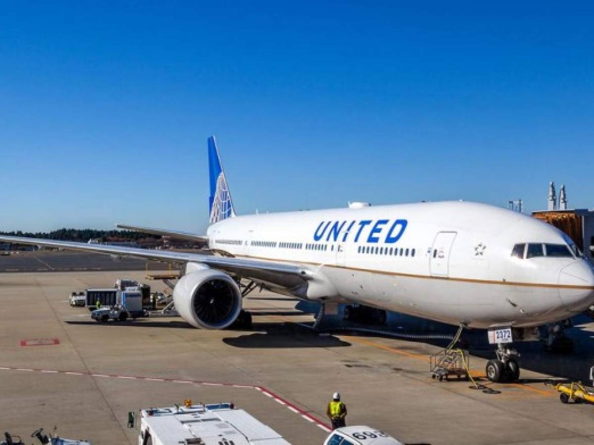 United cae en ranking mundial de aerolíneas