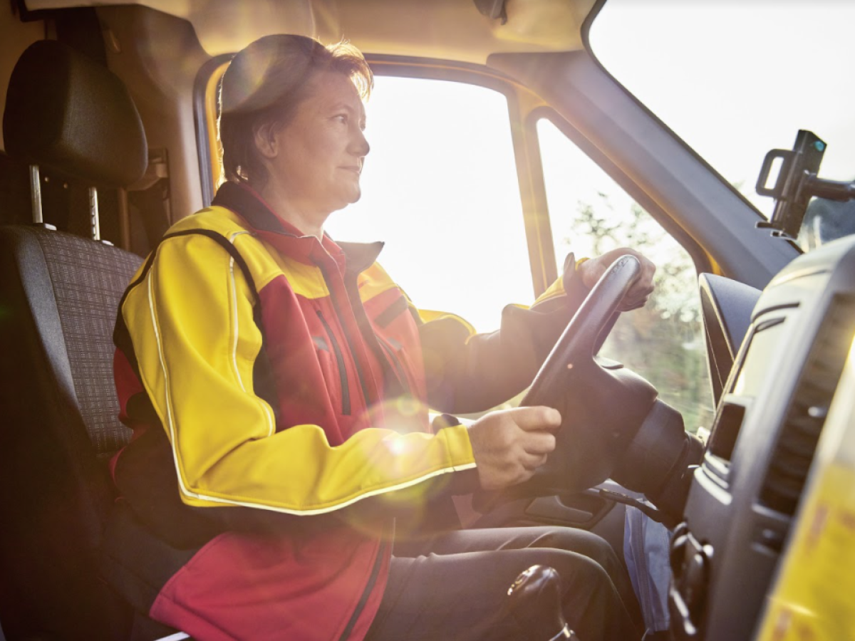 DHL: Propósito: Conectar y mejorar vidas