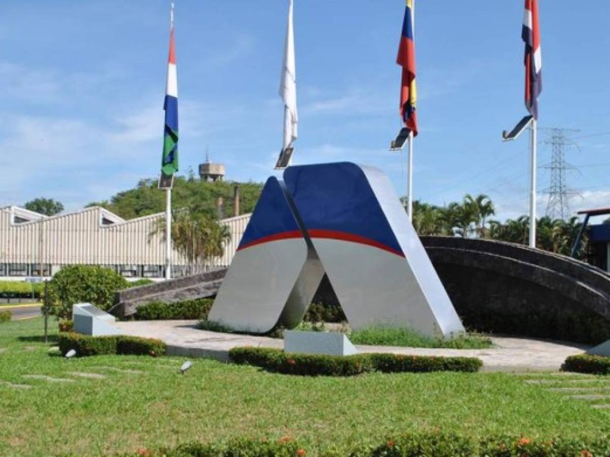 Costa Rica: La venezolana Alunasa anuncia suspensión de operaciones