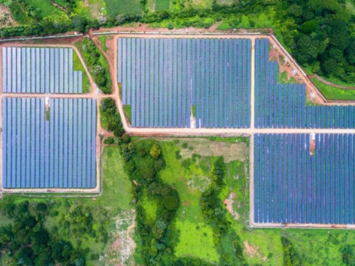 El Salvador: Inicia operaciones el parque fotovoltaico La Unión