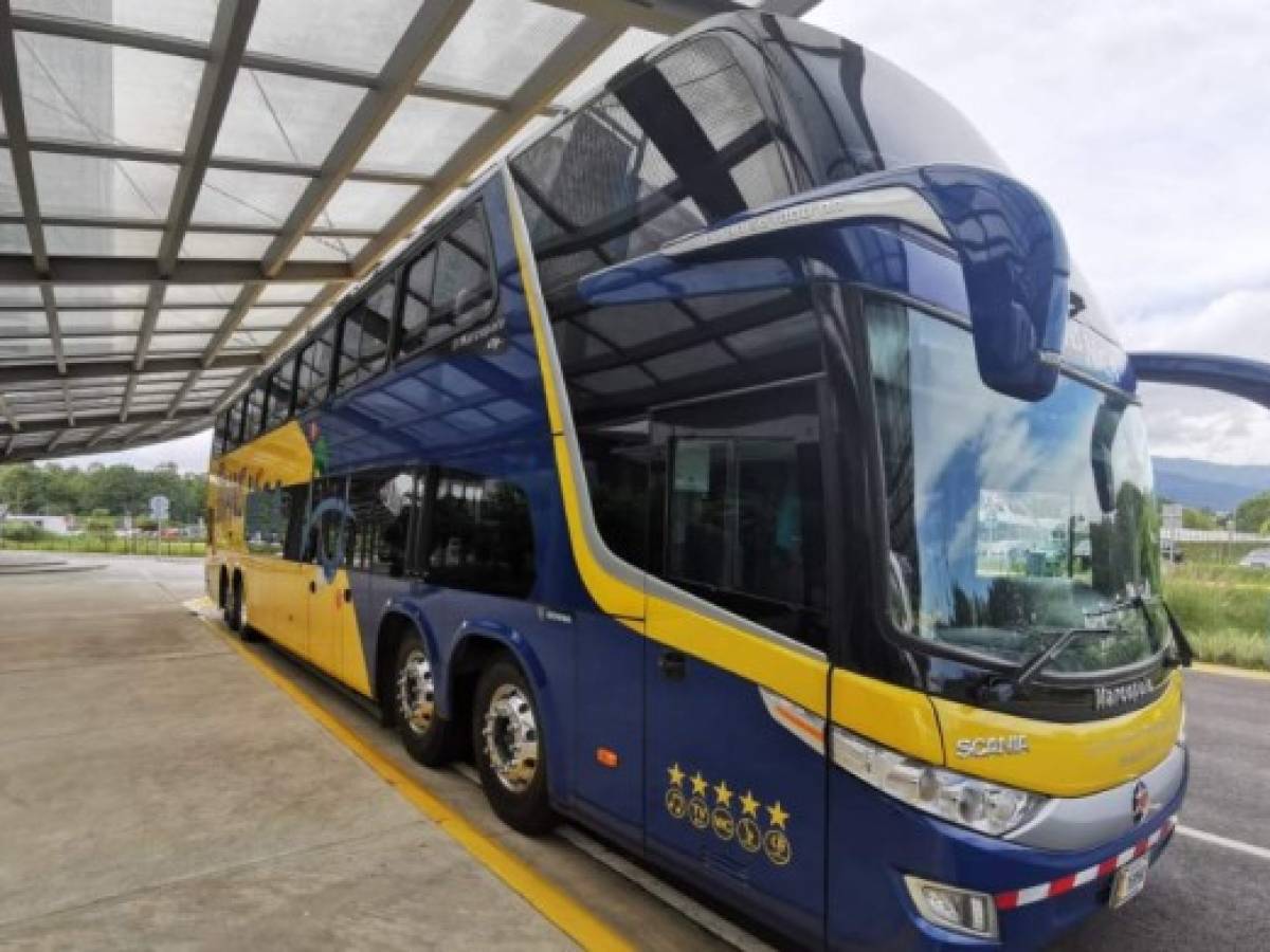 Al borde del precipicio el negocio de los buses que conectan Centroamérica