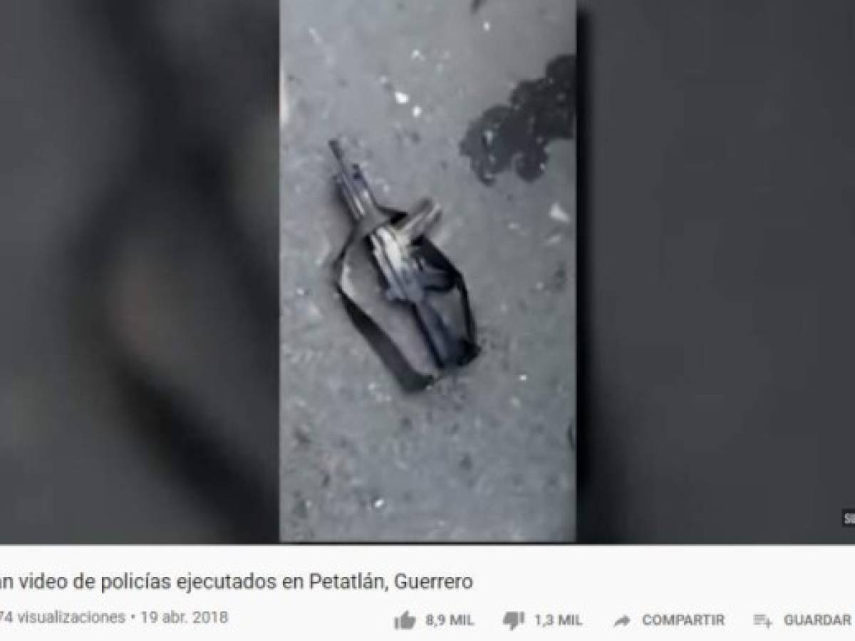 Aunque el tuit, en turco, señala que los hechos ocurrieron en Culiacán, una búsqueda inversa de imágenes arrojó que la grabación (L) corresponde a un ataque en el que delincuentes asesinaron a policías en el estado mexicano de Guerrero en abril de 2018.