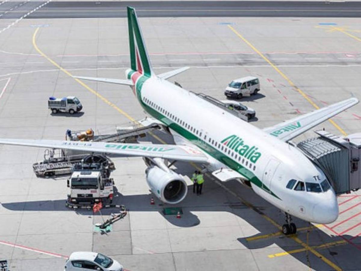 El futuro de Alitalia se definirá en un mes